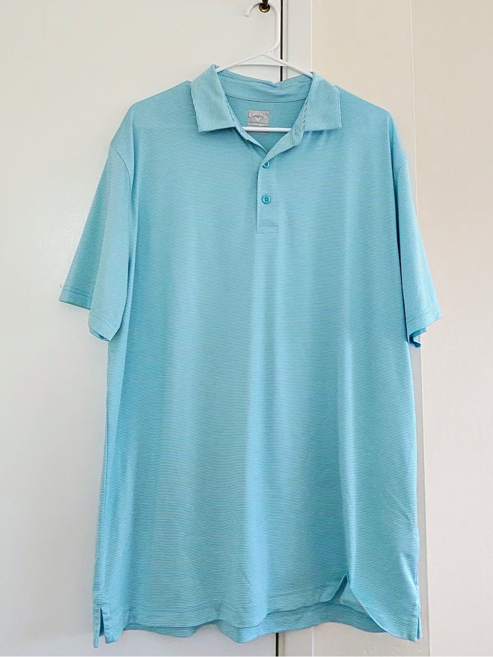 Callaway blue striped men’s golf shirt